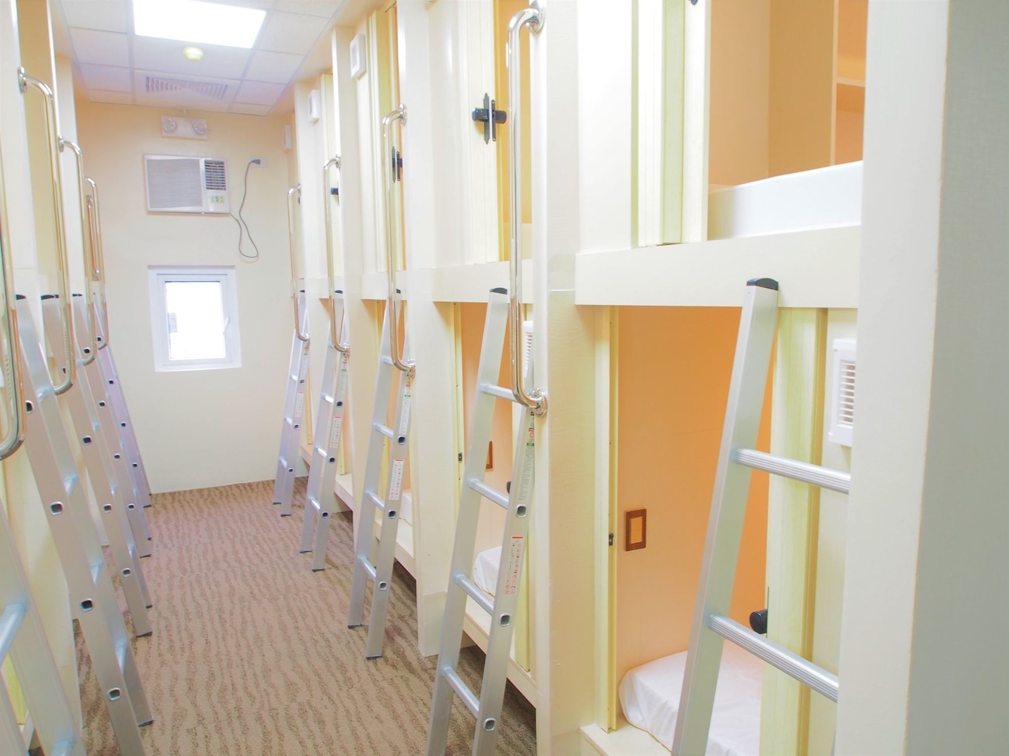 Subic Bay Hostel Olongapo Bagian luar foto